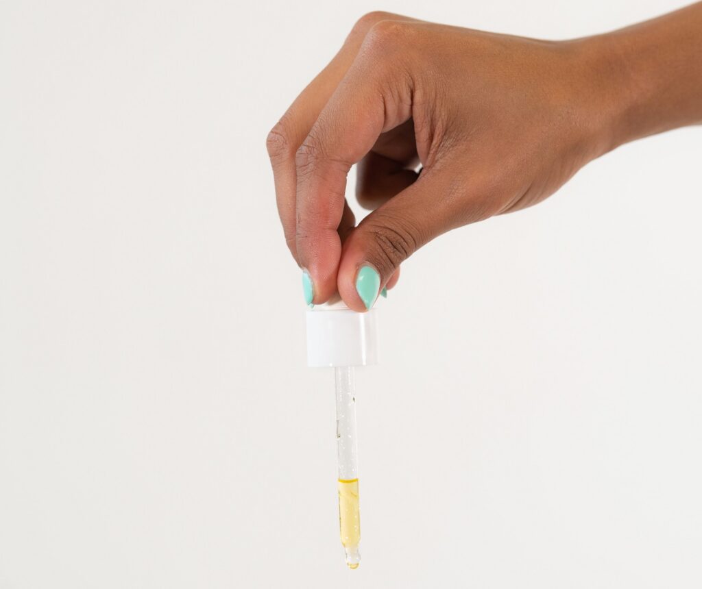 gocce cbd dosaggio gocce di CBD dosaggio ansia