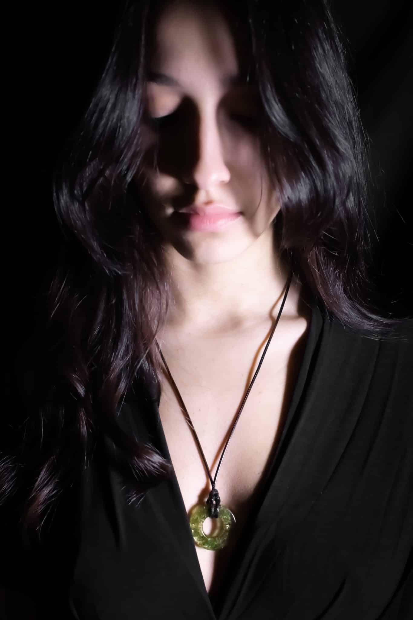 collana amicla toroide cordino pelle