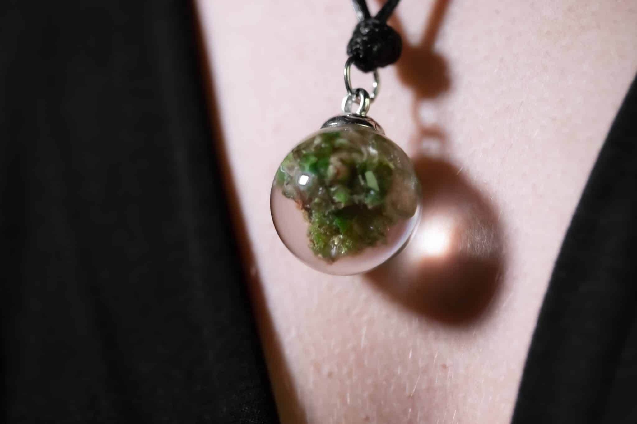 collana niobe ciondolo a sfera