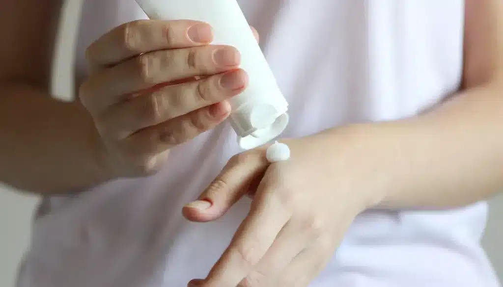 CBD crema: funziona come antidolorifico?